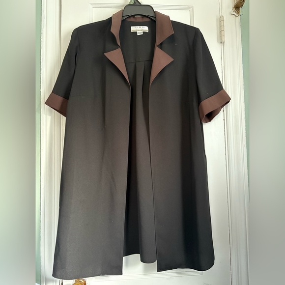 Brown and Black Women's Short Sleeves Collar Cardigan/ Jacket, Sz: 14 - Picture 1 of 7